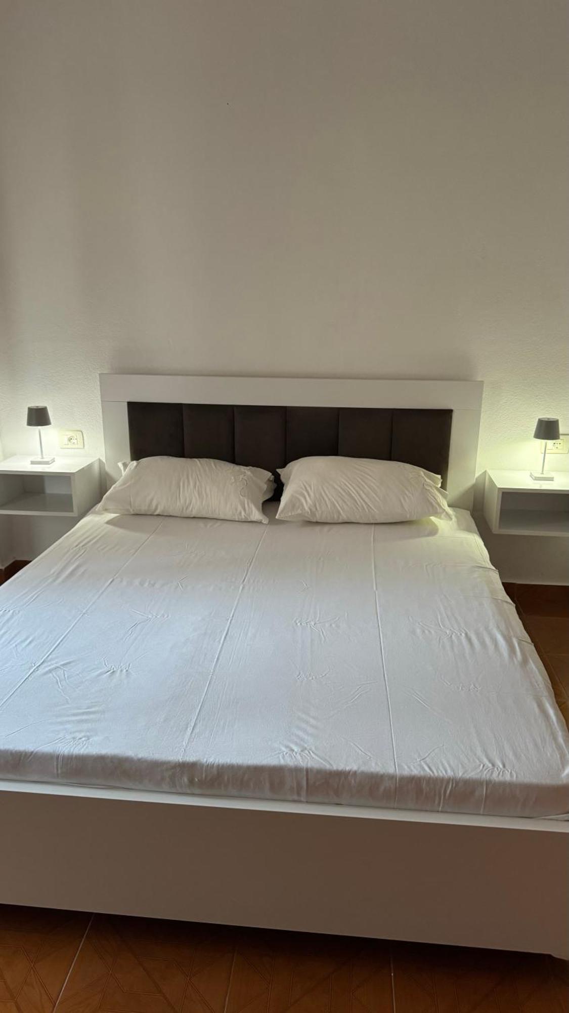 Peci Apartments Gjirokastër Dış mekan fotoğraf