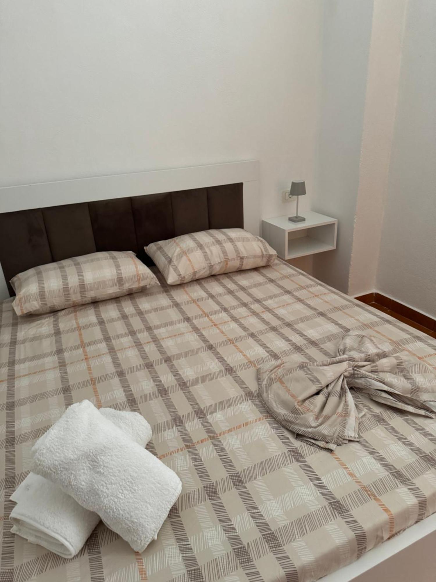 Peci Apartments Gjirokastër Dış mekan fotoğraf